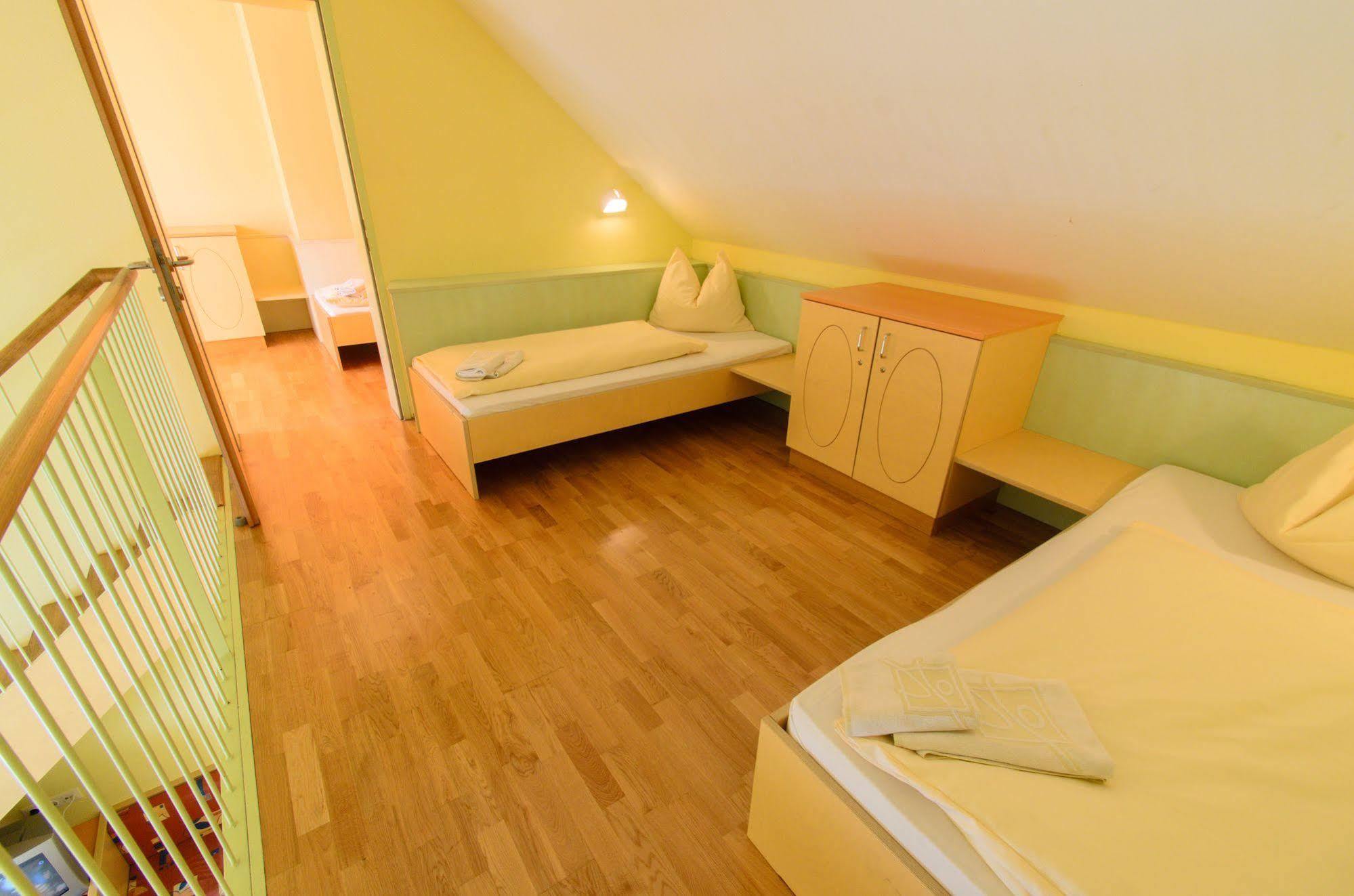 Oberwoelz Stadt Jufa Hotel Oberwoelz-Lachtal מראה חיצוני תמונה