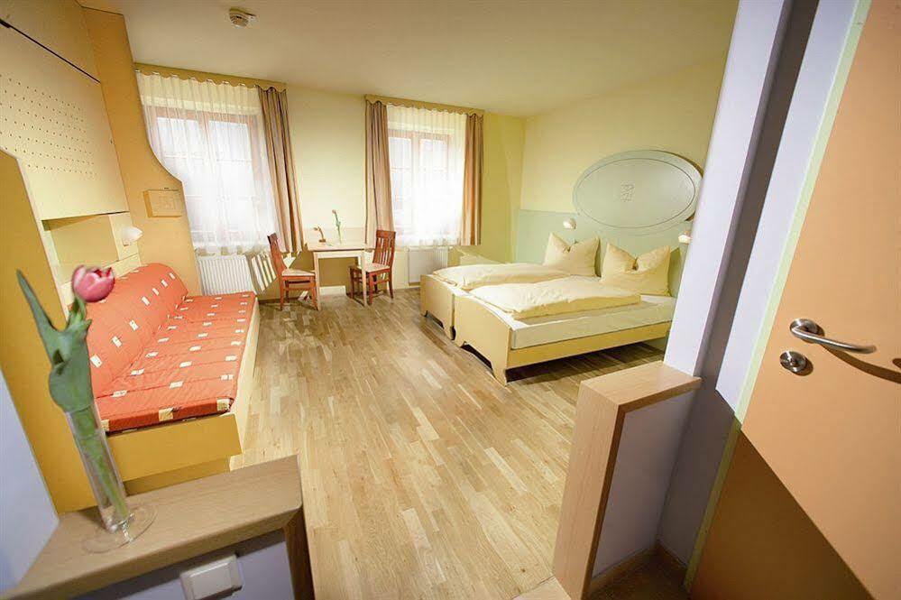 Oberwoelz Stadt Jufa Hotel Oberwoelz-Lachtal מראה חיצוני תמונה